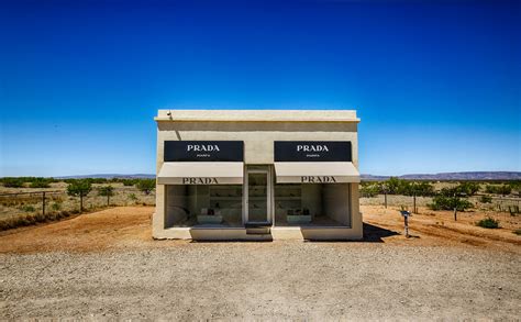 prada marfa wallpaper mac|Download Prada Marfa In Winter Wallpaper .